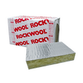 Rockwool Techrock 100 ALS alufólia kasírozású szigetelőlap és bontatlan gyári bálája fehér háttér előtt.
