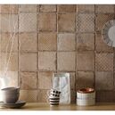 Burkolatok falakra és padlókra: kerámia, gres, laminált, vinyl és fa burkolatok tartós és esztétikus kivitelezéshez.