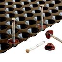 Vízszigeteléshez tartozó rögzítő és egyéb kiegészítő anyagok, csavarok, dübelek, ragasztók és szalagok falakhoz és tetőkhöz.