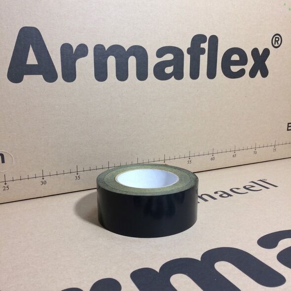 Armaflex ArmaComfort Tape fekete szigetelőszalag tekercs.